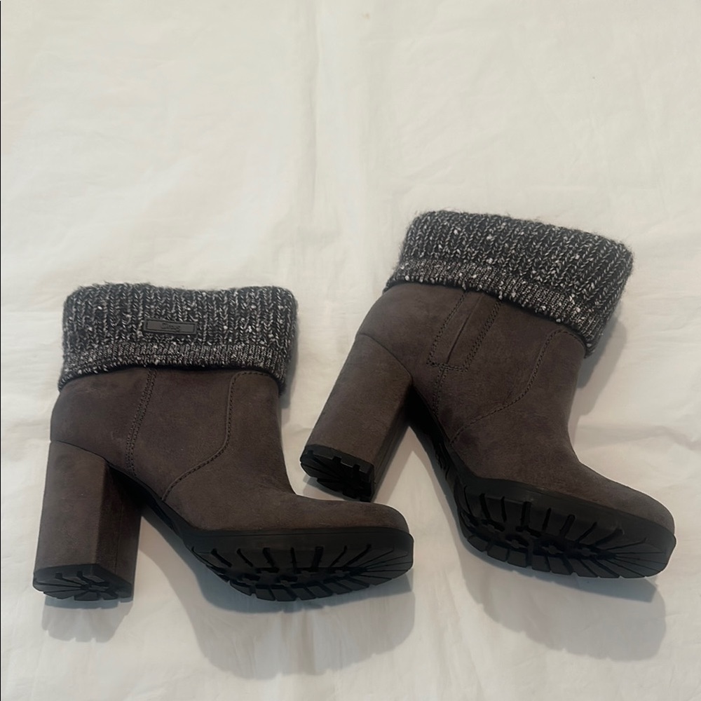 Sam Edelman Stylish Gray Ankle Boots with Knit Cuff 7.5
